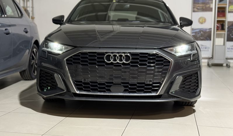 
								AUDI A3 SPB S-line Edition 35 TDI 2.0 150 CV S-tronic full									