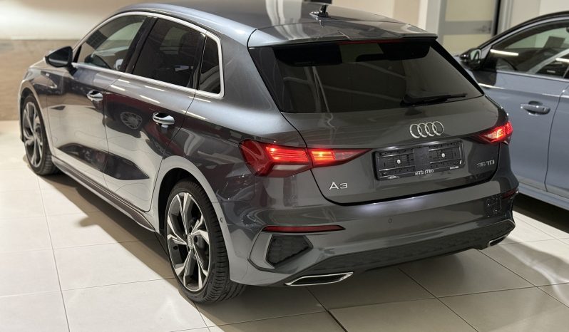 
								AUDI A3 SPB S-line Edition 35 TDI 2.0 150 CV S-tronic full									