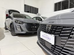 
										New PEUGEOT 208 GT e-Hybrid 136 CV Grigio Selenium full									