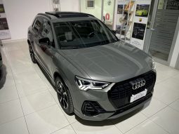 
										AUDI Q3 S-line Identity Black 35 TDI 2.0 150 CV S-tronic full									