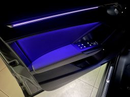 
										AUDI Q3 S-line Identity Black 35 TDI 2.0 150 CV S-tronic full									