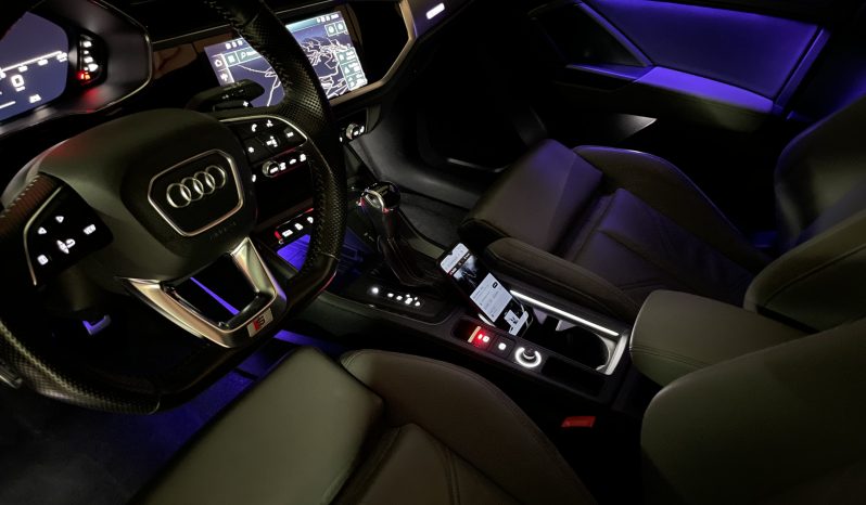 
								AUDI Q3 S-line Identity Black 35 TDI 2.0 150 CV S-tronic full									