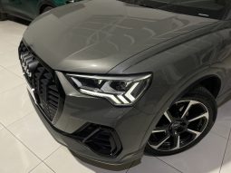 
										AUDI Q3 S-line Identity Black 35 TDI 2.0 150 CV S-tronic full									