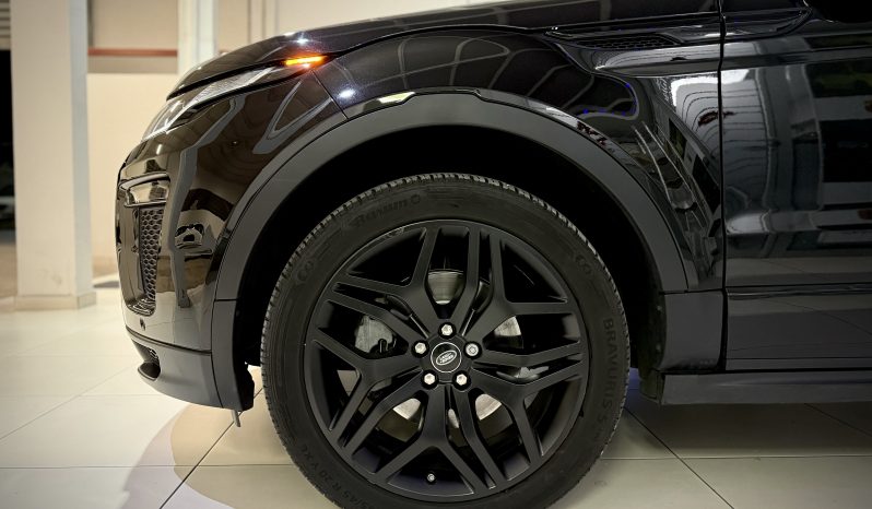 
								Land Rover RR EVOQUE HSE Dynamic 180 CV Dark Edition Total Black full									