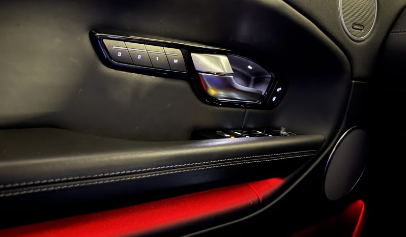 
								Land Rover RR EVOQUE HSE Dynamic 180 CV Dark Edition Total Black full									