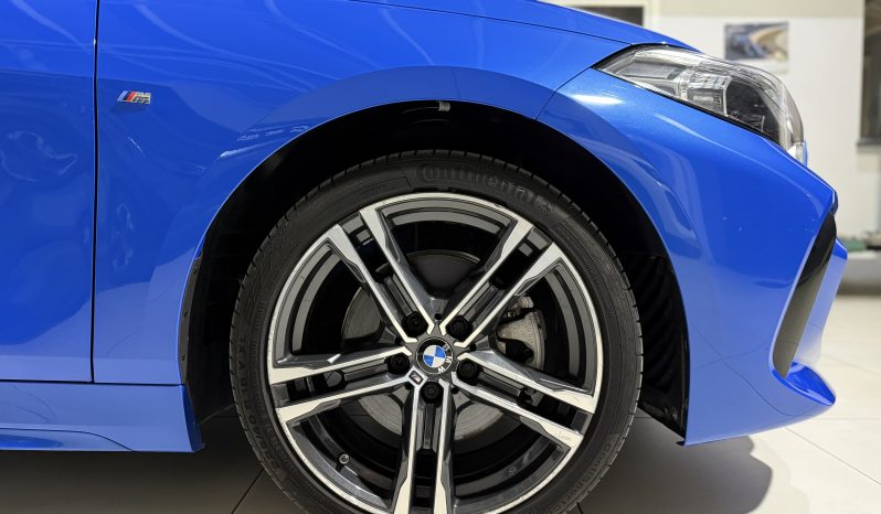 
								BMW Serie 1 116d Msport Blu Misano full									