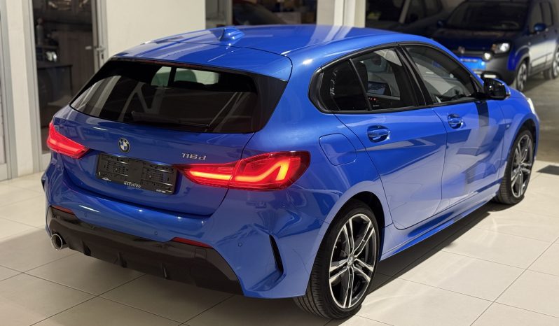 
								BMW Serie 1 116d Msport Blu Misano full									