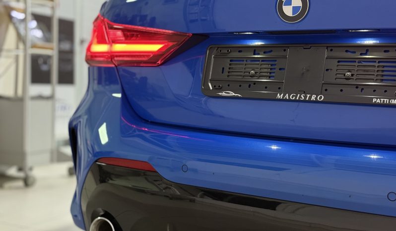 
								BMW Serie 1 116d Msport Blu Misano full									