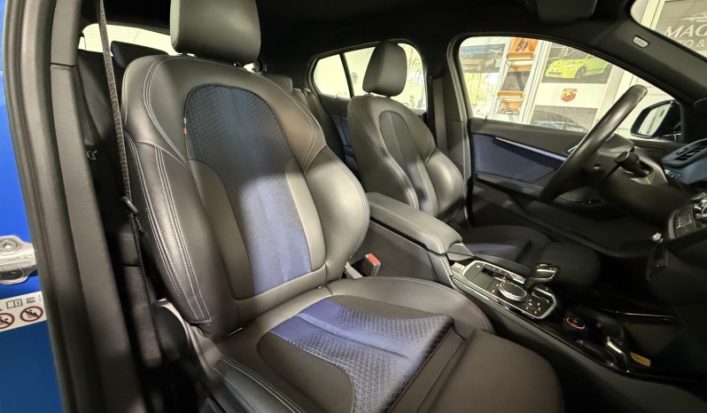 
								BMW Serie 1 116d Msport Blu Misano full									