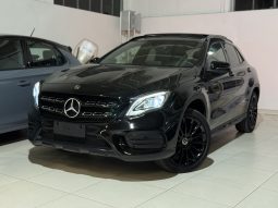 Mercedes-Benz GLA 200d Automatic EDITION Premium AMG Pack NIGHT