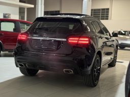 Mercedes-Benz GLA 200d Automatic EDITION Premium AMG Pack NIGHT