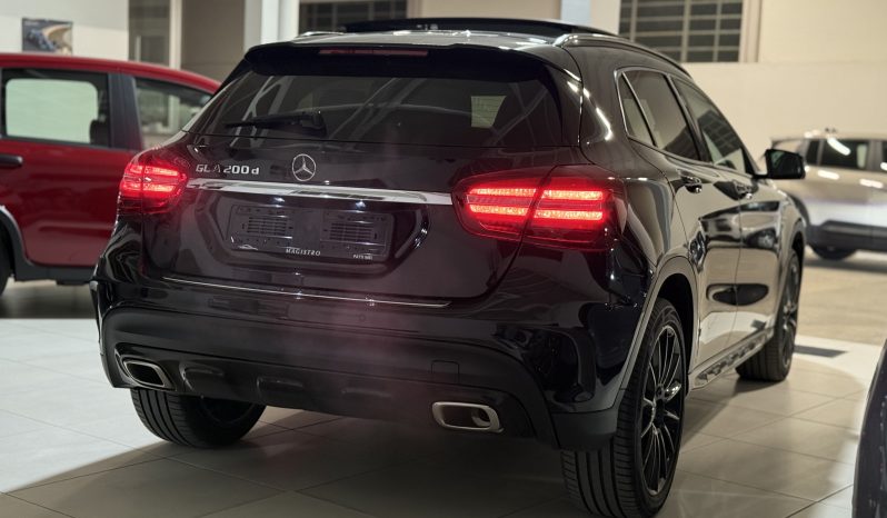 
								Mercedes-Benz GLA 200d Automatic EDITION Premium AMG Pack NIGHT full									