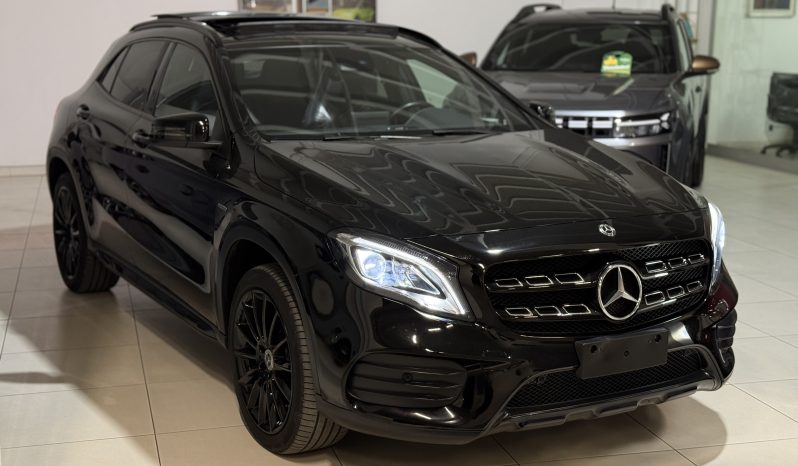 
								Mercedes-Benz GLA 200d Automatic EDITION Premium AMG Pack NIGHT full									
