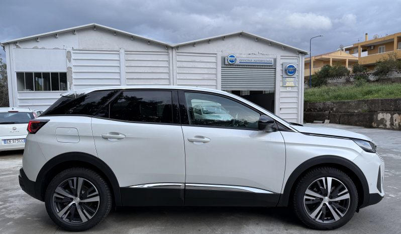 
								Peugeot 3008 Allure Pack MY23 BlueHDi 130 S&S full									