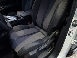 
										Peugeot 3008 Allure Pack MY23 BlueHDi 130 S&S full									