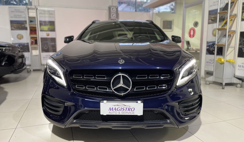 
								Mercedes-Benz GLA 200d Automatic Premium AMG Night Edition full									