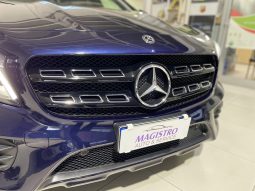
										Mercedes-Benz GLA 200d Automatic Premium AMG Night Edition full									