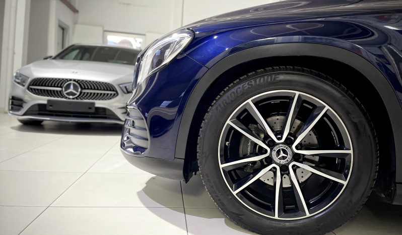 
								Mercedes-Benz GLA 200d Automatic Premium AMG Night Edition full									