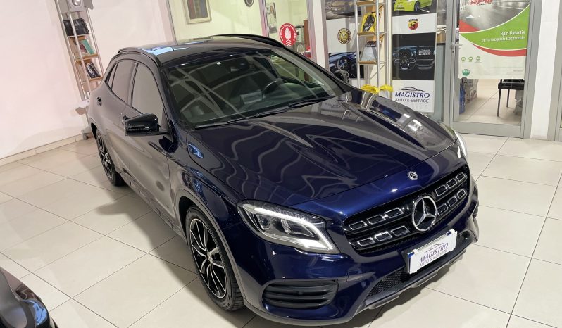 
								Mercedes-Benz GLA 200d Automatic Premium AMG Night Edition full									
