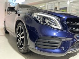
										Mercedes-Benz GLA 200d Automatic Premium AMG Night Edition full									