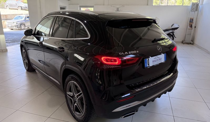
								Mercedes-Benz GLA 200d Automatic Premium AMG full									