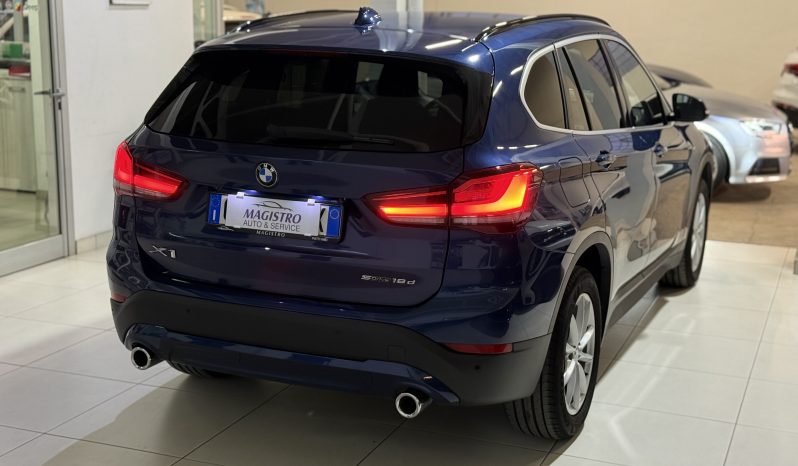 
								BMW X1 (F48) sDrive18d 2.0 150 CV Business Advantage full									