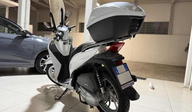 
								Honda SH 150i ABS full									