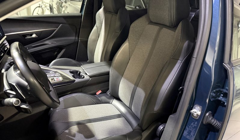 
								PEUGEOT 3008 Allure Pack BlueHDi 130 S&S EAT8 full									