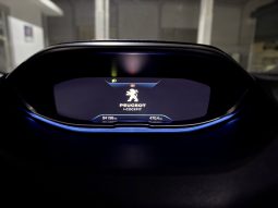 
										PEUGEOT 3008 Allure Pack BlueHDi 130 S&S EAT8 full									