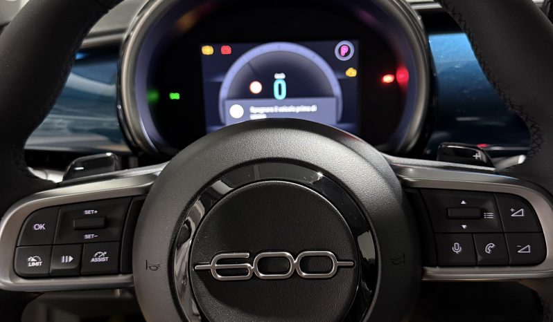 
								New FIAT 600 ICON Hybrid 1.2 81 KW/110 CV Automatico full									