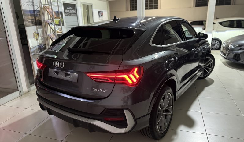 
								AUDI Q3 SPB 35 TDI 2.0 150 CV S-line Edition S-tronic full									