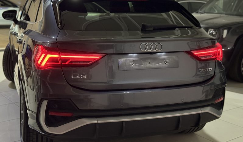 
								AUDI Q3 SPB 35 TDI 2.0 150 CV S-line Edition S-tronic full									