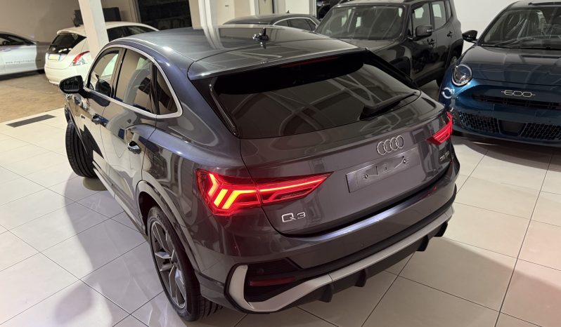 
								AUDI Q3 SPB 35 TDI 2.0 150 CV S-line Edition S-tronic full									