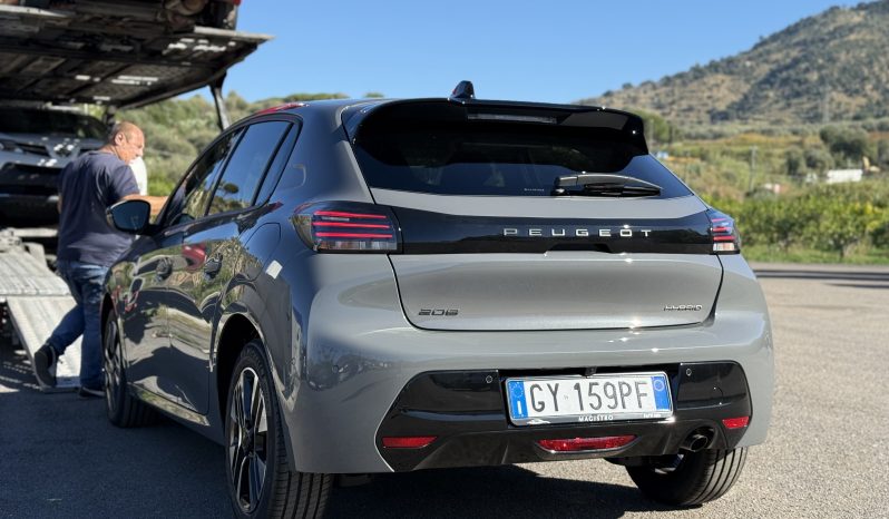 
								Peugeot 208 Allure Hybrid MY25 110 S&S e-DCS6 full									