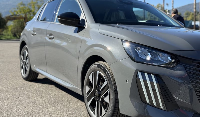 
								Peugeot 208 Allure Hybrid MY25 110 S&S e-DCS6 full									