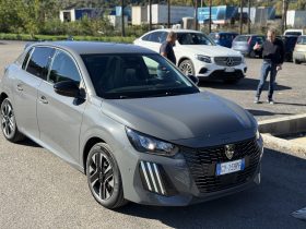 Peugeot 208 Allure Hybrid MY25 110 S&S e-DCS6