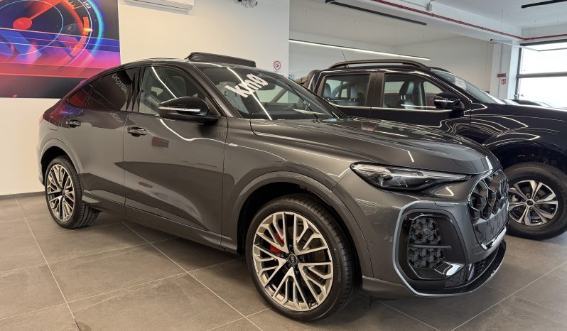 
								AUDI Q5 SPB S-Line Identity Black TDI QUATTRO MY25 full									