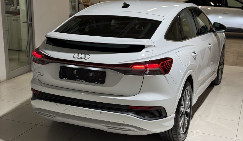 
								New Audi Q4 SPB 40 e-tron 204 CV Advanced Plus MY23 full									