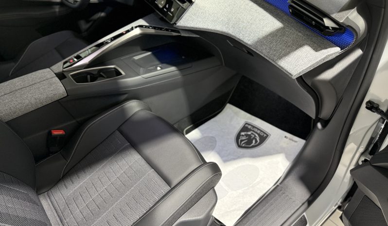 
								New PEUGEOT 3008 GT MY25 Hybrid 145 e-Dcs6 full									