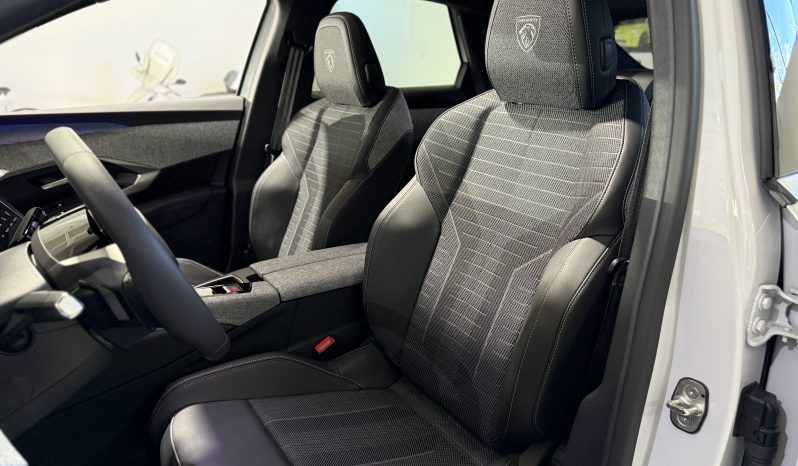 
								New PEUGEOT 3008 GT MY25 Hybrid 145 e-Dcs6 full									