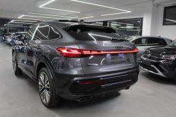 AUDI Q5 SPB S-Line Identity Black TDI QUATTRO MY25