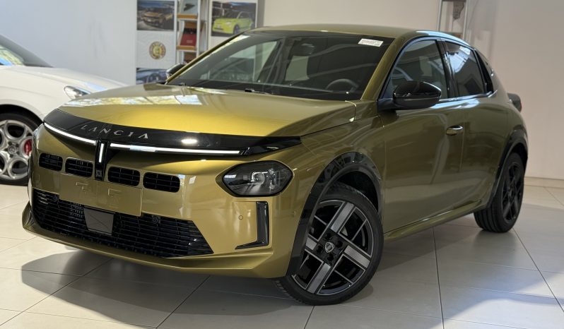 
								New Lancia Ypsilon LX MY26 Hybrid 1.2 110 CV e-DCT full									