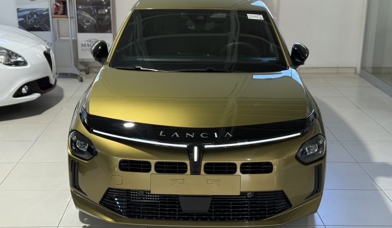 
								New Lancia Ypsilon LX MY26 Hybrid 1.2 110 CV e-DCT full									