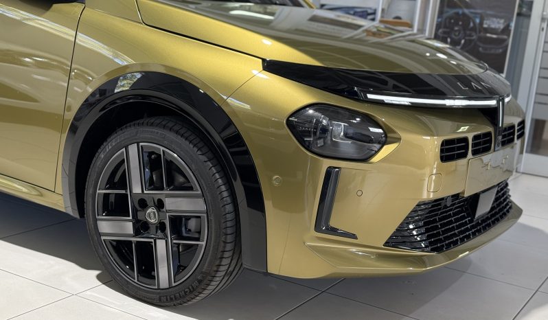 
								New Lancia Ypsilon LX MY26 Hybrid 1.2 110 CV e-DCT full									