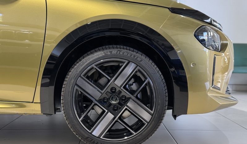 
								New Lancia Ypsilon LX MY26 Hybrid 1.2 110 CV e-DCT full									