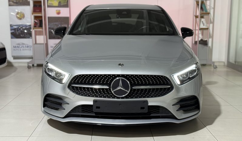 
								Mercedes-Benz Classe A 200 d (W177) 2.0 150 CV Premium AMG Night Full full									