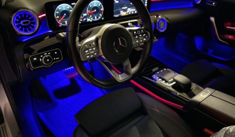 
								Mercedes-Benz Classe A 200 d (W177) 2.0 150 CV Premium AMG Night Full full									