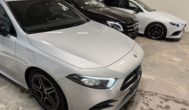 
								Mercedes-Benz Classe A 200 d (W177) 2.0 150 CV Premium AMG Night Full full									