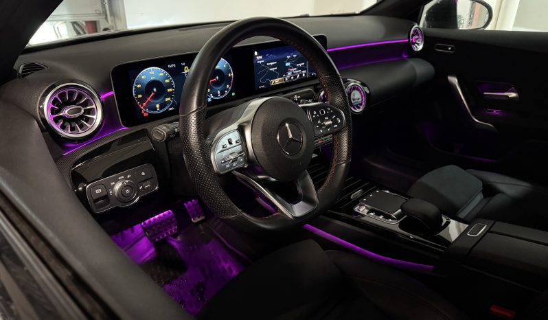 
								Mercedes-Benz Classe A 200 d (W177) 2.0 150 CV Premium AMG Night Full full									