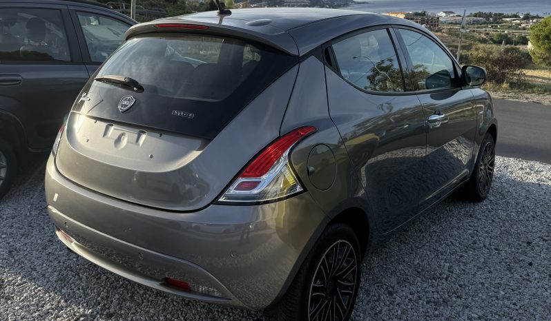 
								LANCIA YPSILON GOLD 1.0 HYBRID 70CV full									